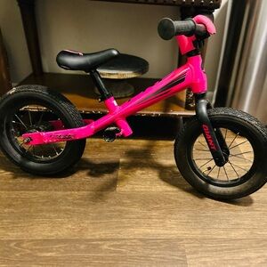 Giant Pink Pre Push/Balance Bike